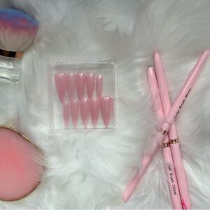 Stiletto Pink Nail Brush Set and False Nails